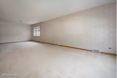 9420 Lawler Avenue, Skokie, IL 60077 - Photo 3