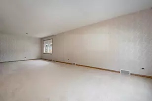 9420 Lawler Ave, Skokie, IL 60077 - Photo 3