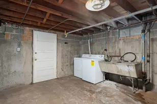 9420 Lawler Ave, Skokie, IL 60077 - Photo 17