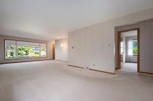 9420 Lawler Ave, Skokie, IL 60077 - Photo 5