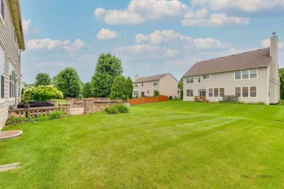 2030 Padua Drive, Elgin, IL 60123 - Photo 33