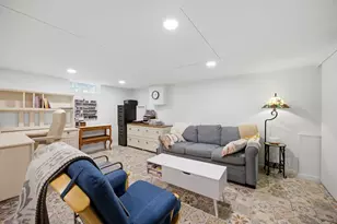 3831 Kirk St, Skokie, IL 60076 - Photo 21
