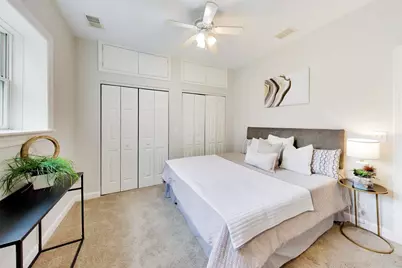 2927 N Gresham Avenue #1, Chicago, IL 60618 - Photo 11