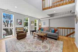 1742 W School St, Chicago, IL 60657 - Photo 3