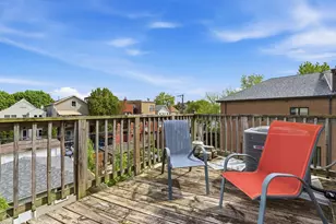 1742 W School St, Chicago, IL 60657 - Photo 11