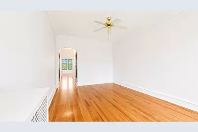 2208 W Winnemac Avenue #APT2, Chicago, IL 60625 - Photo 5