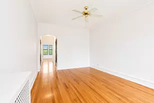 2208 W Winnemac Ave, Chicago, IL 60625 - Photo 5