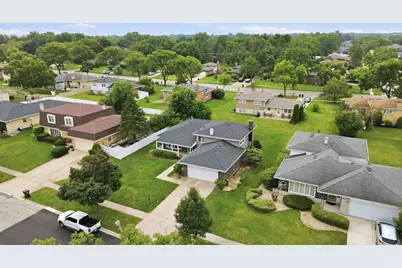 601 Honey Locust Lane, Darien, IL 60561 - Photo 27