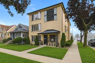 2746 N 75th Ct, Elmwood Park, IL 60707 - Photo 1