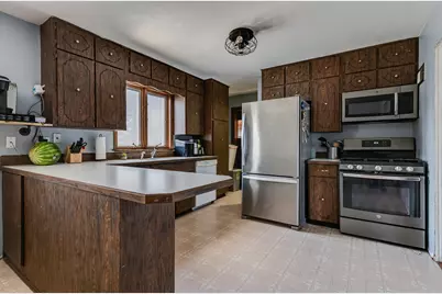 900 Christie Street, Ottawa, IL 61350 - Photo 3