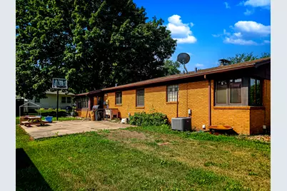 900 Christie Street, Ottawa, IL 61350 - Photo 17
