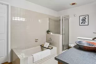 2543 E Hunter Dr, Arlington Heights, IL 60004 - Photo 15