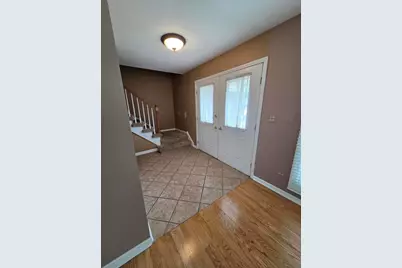 180 Farmgate Drive, Schaumburg, IL 60193 - Photo 3