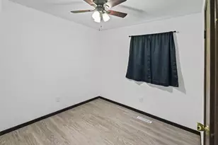 3275 Selmaville Rd, Salem, IL 62881 - Photo 29