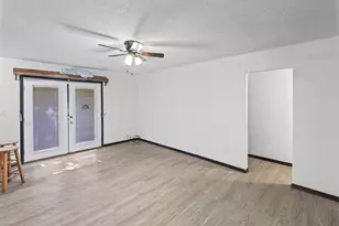 3275 Selmaville Rd, Salem, IL 62881 - Photo 11
