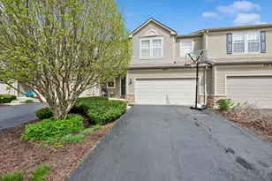 2977 Peachtree Cir, Aurora, IL 60502 - Photo 1