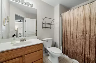 2977 Peachtree Cir, Aurora, IL 60502 - Photo 11