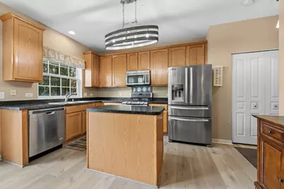 2977 Peachtree Circle, Aurora, IL 60502 - Photo 5