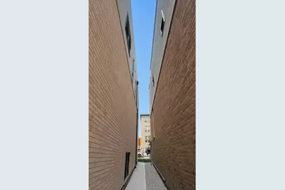 513 W 28th Place, Chicago, IL 60616 - Photo 27