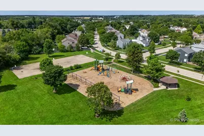 6 Elizabeth Court, Lake in the Hills, IL 60156 - Photo 49