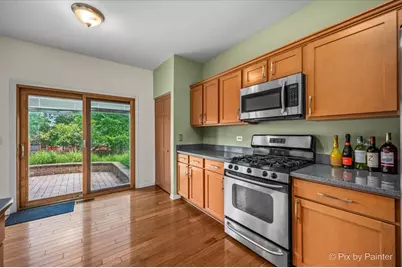 6 Elizabeth Court, Lake in the Hills, IL 60156 - Photo 7