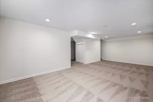 6 Elizabeth Ct, Lake in the Hills, IL 60156 - Photo 29