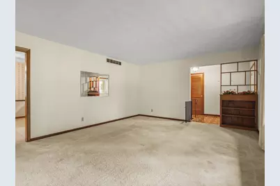 4367 Shorewood Drive, Rockford, IL 61101 - Photo 7