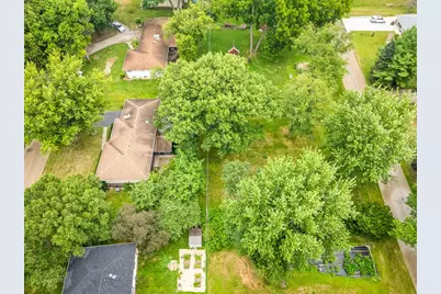 4367 Shorewood Drive, Rockford, IL 61101 - Photo 39