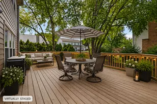 17 Cherrywood Dr, Schaumburg, IL 60194 - Photo 37