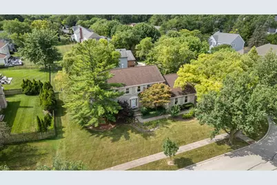 17 Cherrywood Drive, Schaumburg, IL 60194 - Photo 3