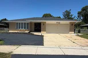 1762 E Camp McDonald Rd, Mount Prospect, IL 60056 - Photo 1