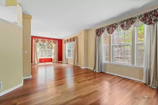 1713 Nathan Ln, Libertyville, IL 60048 - Photo 5