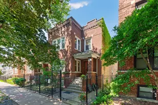 2926 N Avers Ave, Chicago, IL 60618 - Photo 1
