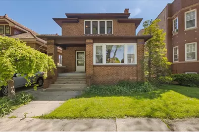 6515 N Maplewood Avenue, Chicago, IL 60645 - Photo 1