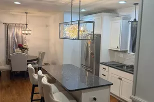 10215 S Charles St, Chicago, IL 60643 - Photo 9