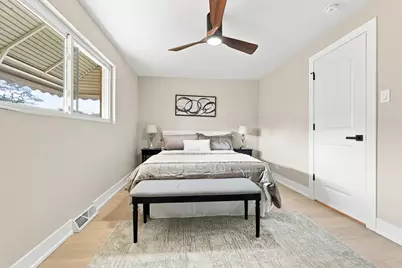 9314 S Colfax Avenue, Chicago, IL 60617 - Photo 15