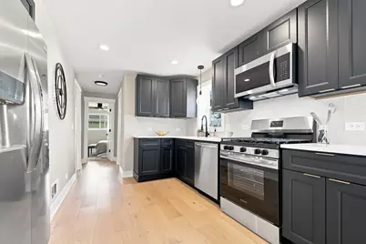 9314 S Colfax Avenue, Chicago, IL 60617 - Photo 11