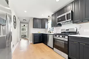 9314 S Colfax Ave, Chicago, IL 60617 - Photo 11