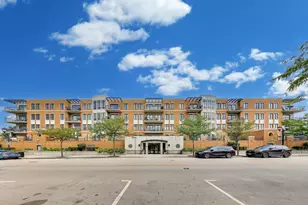 135 S York St, Elmhurst, IL 60126 - Photo 1