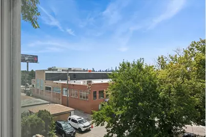 2835 W Wellington Avenue #2, Chicago, IL 60618 - Photo 23