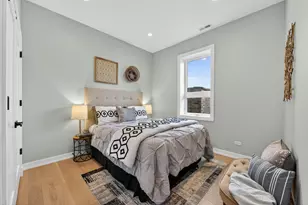 1347 W Grand Ave, Chicago, IL 60642 - Photo 19