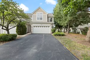 487 Vaughn Cir, Aurora, IL 60502 - Photo 1