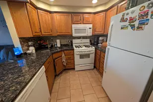 9421 S Roberts Rd, Hickory Hills, IL 60457 - Photo 3