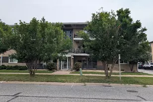 9421 S Roberts Rd, Hickory Hills, IL 60457 - Photo 13