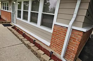 412 Suwanee St, Park Forest, IL 60466 - Photo 3