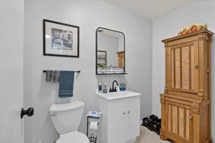 1821 Middlebury Rd, Freeport, IL 61032 - Photo 17