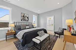 1347 W Grand Ave, Chicago, IL 60642 - Photo 11