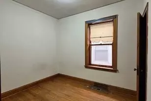 4923 S Komensky Ave, Chicago, IL 60632 - Photo 9