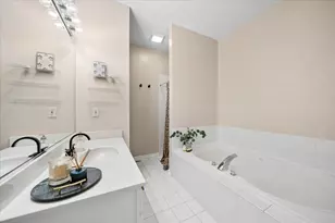 39W423 Herrington Blvd, Geneva, IL 60134 - Photo 13