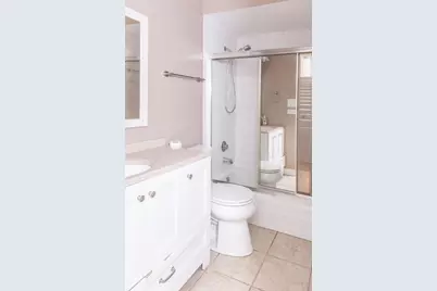 9480 Bay Colony Drive #2N, Des Plaines, IL 60016 - Photo 13